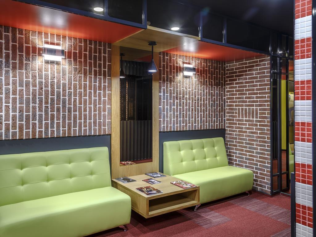 Road Star Hotel 3*